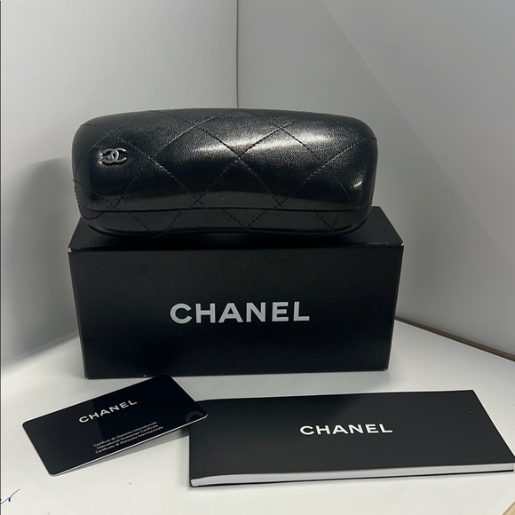 Chanel Quilted Clamshell Sunglasses Case with Box and Papers - Picture 1 of 8